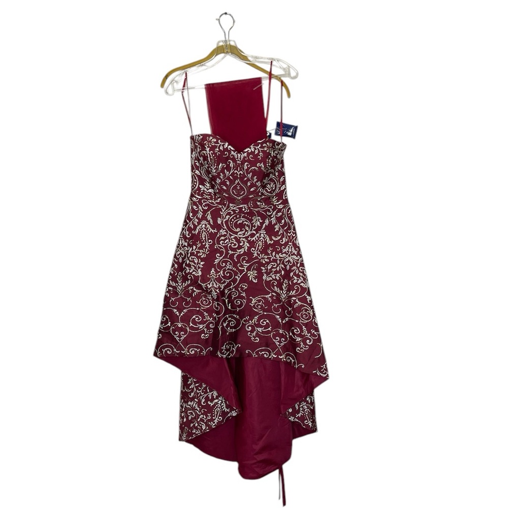 Royal Queen Collection Burgundy Gown Size 8